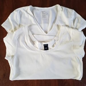 Two Gap stretch tshirts
